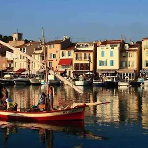 Magnifique Cassis