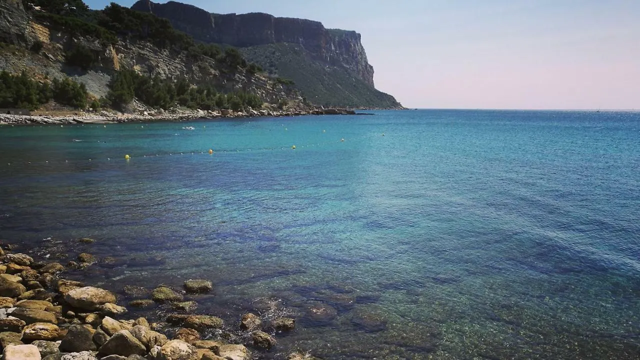 Charmant Studio Cassis